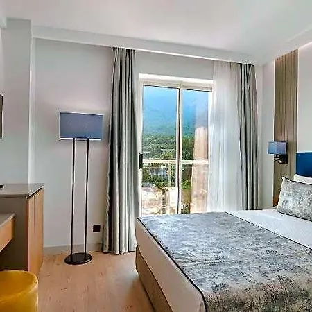 Sealife - Ultra Hotel 5*